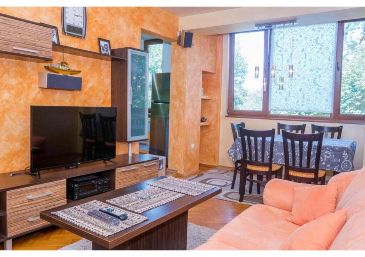 Luxury Apartment On The First Line To The Sea Burgasz Kültér fotó